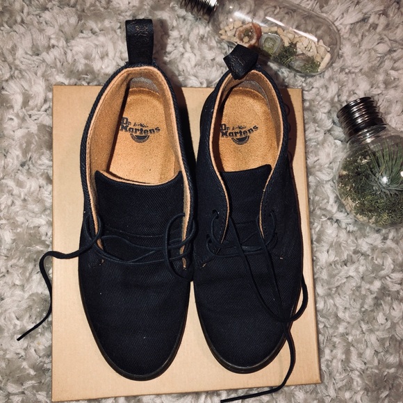 Doc Martens [Dr. Martens] Women’s Daytona Canvas - Picture 2 of 4